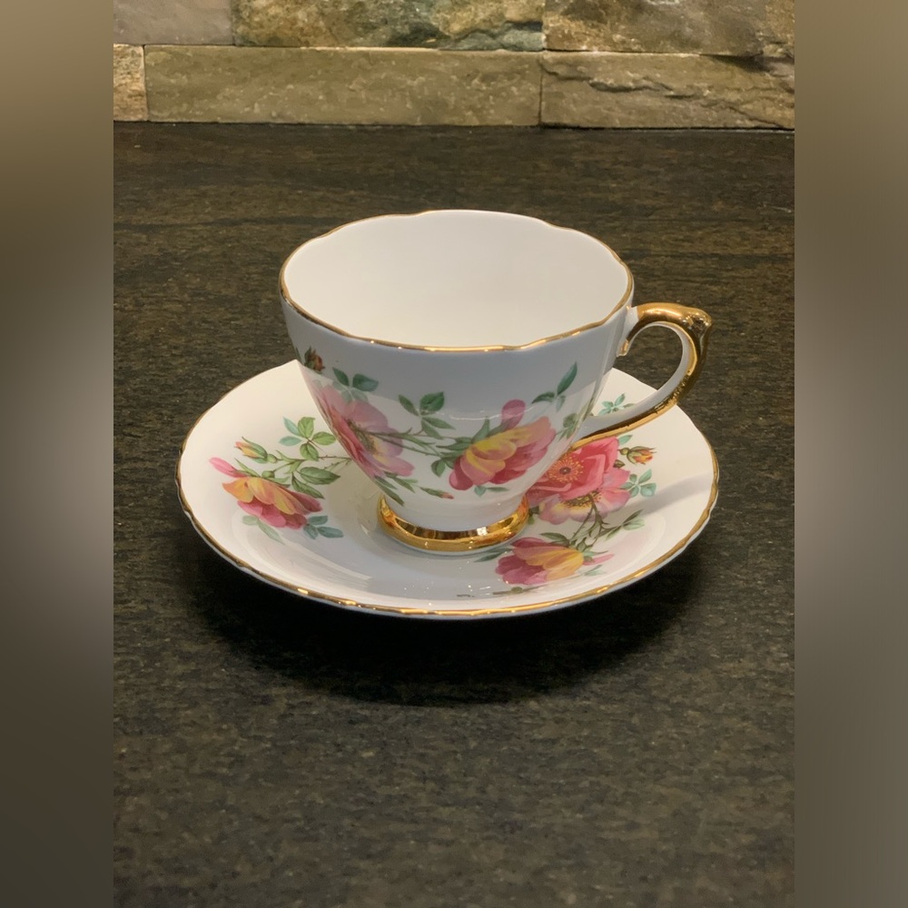 ROYAL TRENT | Vintage Floral | Tea Cup & Saucer
